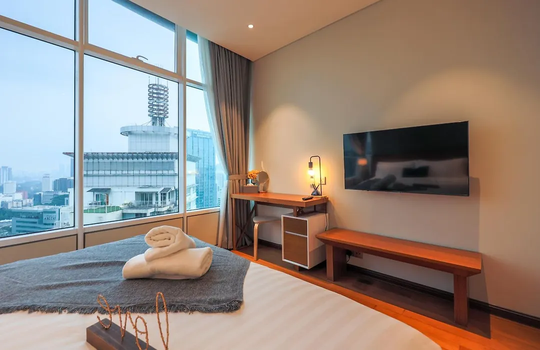 Calm Sojourn, Sky Suites Klcc-1